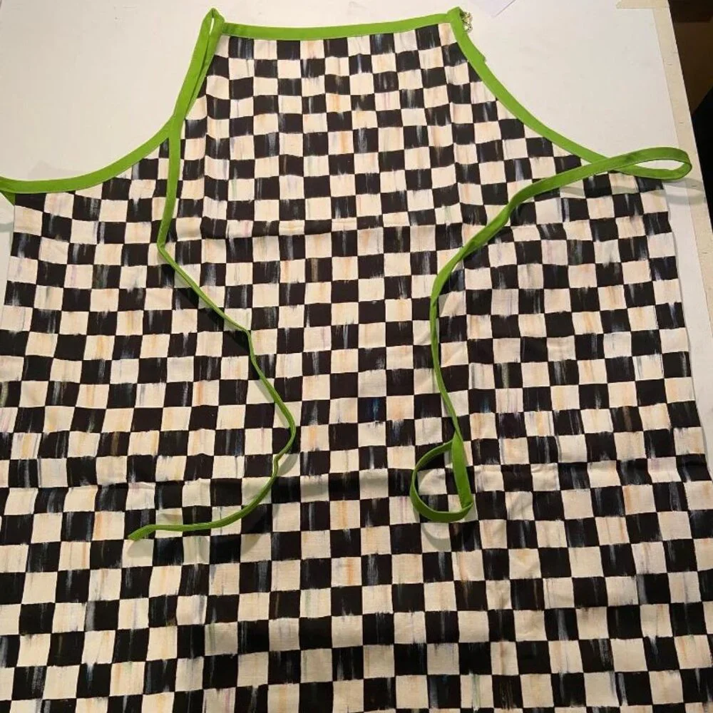 MacKenzie-Childs Courtly Check Apron and Flower to Market to go Tote - Picture 5 of 9